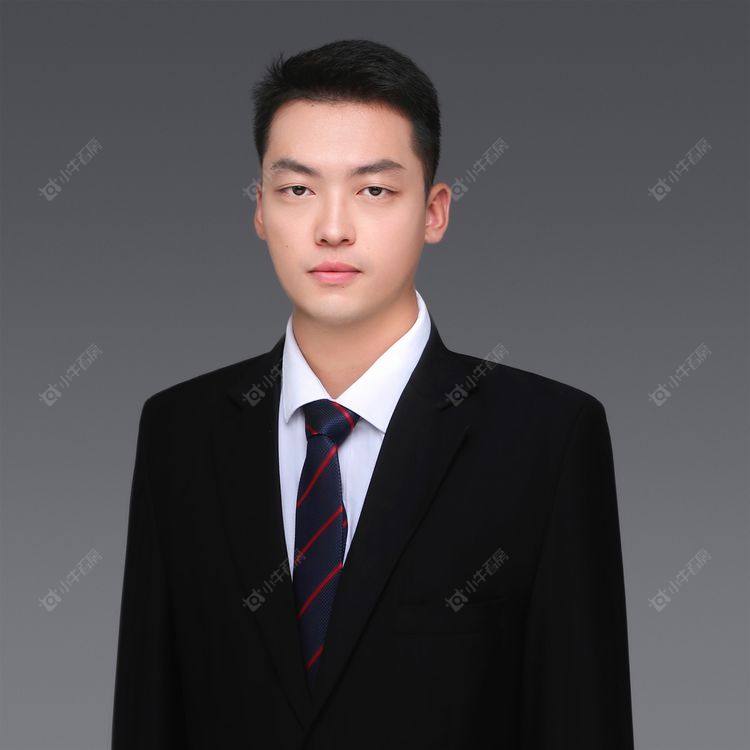 新房经纪人束良杰