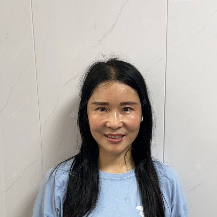 租房经纪人姚丽媛